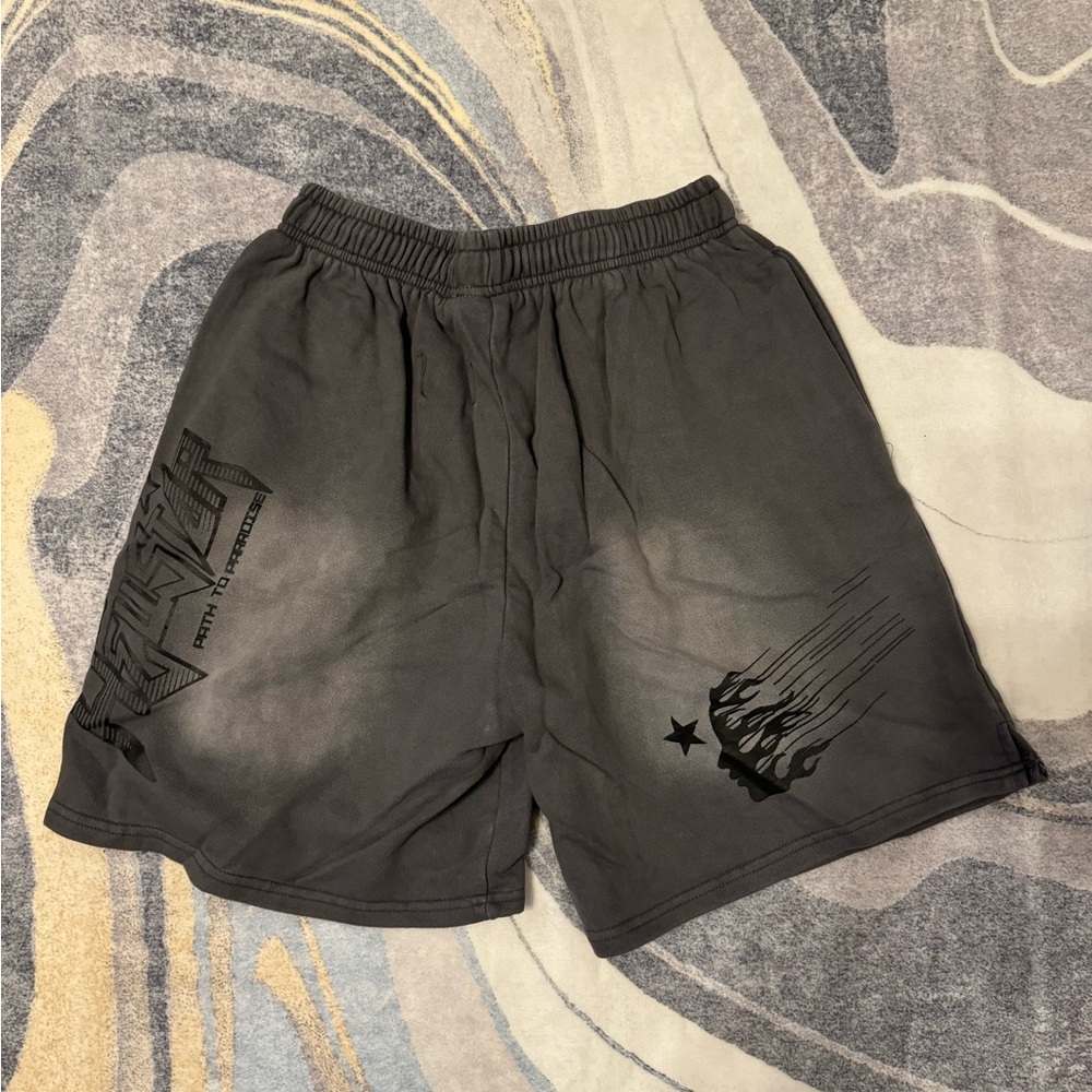 Hellstar Flame Shorts Gray and Pink Mens Size Medium or Large - Picture 3 of 3